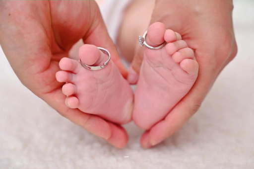 荣成孕妇肚子隐隐作痛